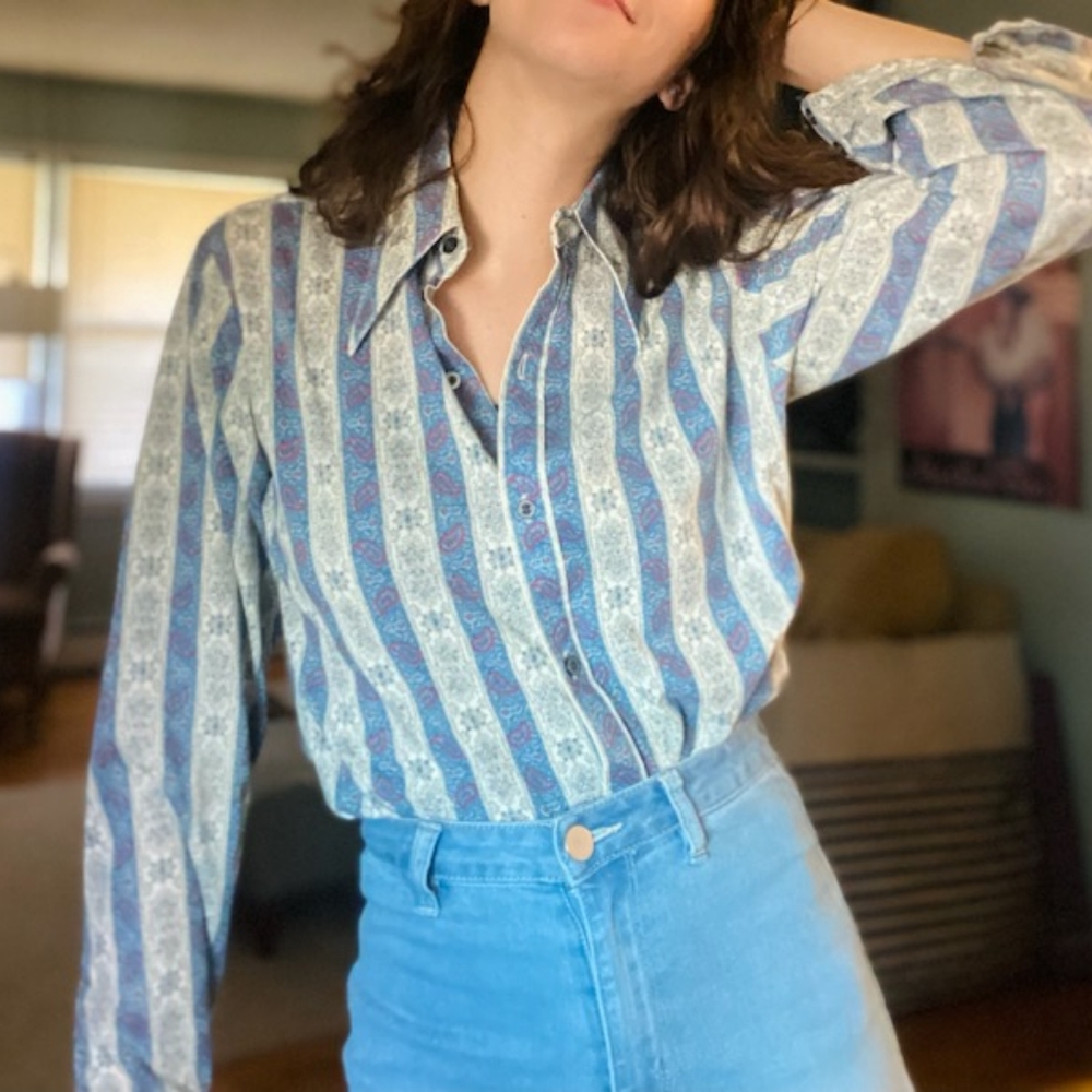 Vintage 60 70 s shirt. Label‎ h.i.s SKINNY SHIRT. Paisley Blue pink Small